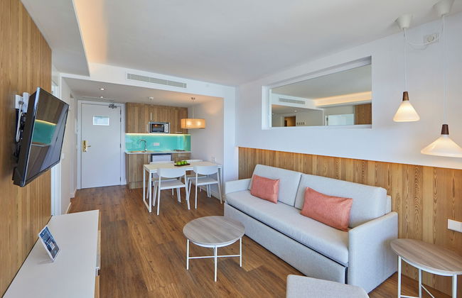 Aparthotel Ponent Mar - Photo 53