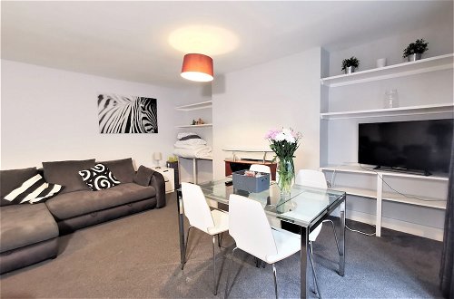 Photo 20 - Spacious 2 bed flat in Camden