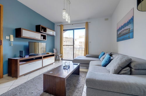 Photo 11 - Modern 2BR Sliema Apartment