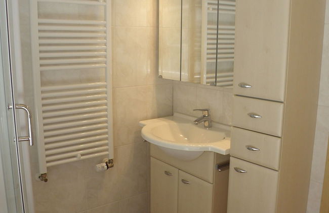 Tidy House With Sauna and Steam Bath, in a Forest - Foto 11