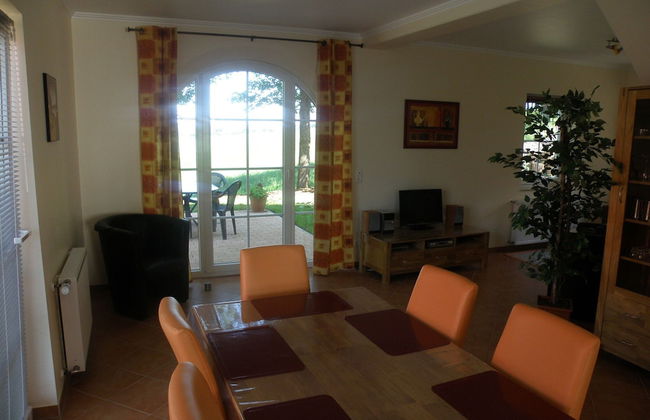 Tidy House With Sauna and Steam Bath, in a Forest - Foto 14