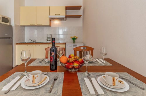 Photo 6 - Attractive Apartment in Banjole near Fratarski Otok Island