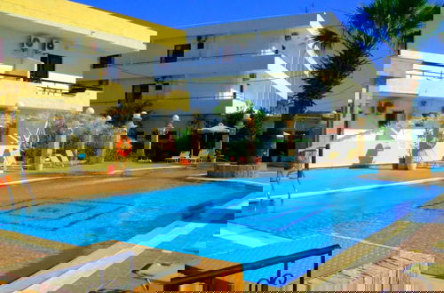 Foto 1 - Antonios Hotel