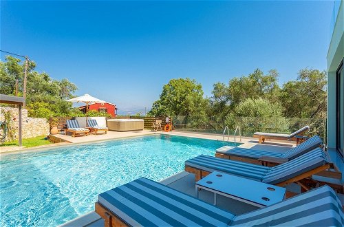 Photo 48 - Villa Eleanna Large Private Pool Sea Views A C Wifi Eco-friendly - 2546