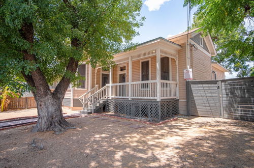 Foto 24 - Restored Historic 2br/1.5ba House Near Downtown