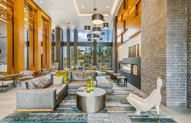 Global Luxury Suites at Reston Town Center - Foto 14