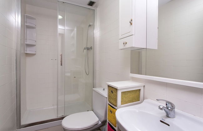 Spacious & Quiet 4 Bedroom Apartment - Foto 23