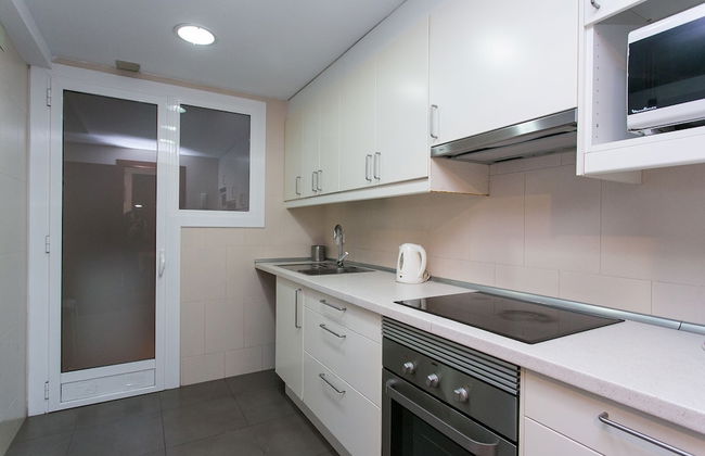 Spacious & Quiet 4 Bedroom Apartment - Foto 11