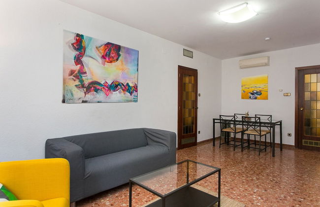 Spacious & Quiet 4 Bedroom Apartment - Foto 16