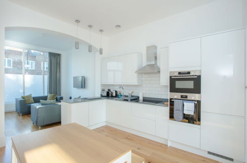 Foto 14 - Newly Refurbished Modern 3 Bedroom Apartment in Affluent Fulham