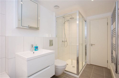 Foto 25 - Newly Refurbished Modern 3 Bedroom Apartment in Affluent Fulham