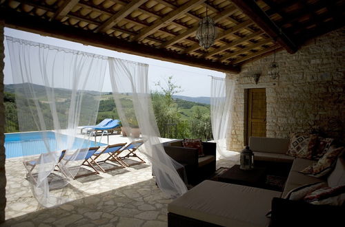 Foto 6 - House With Pool, Garden and Wifi in Medieval Village, With Panoramic Views