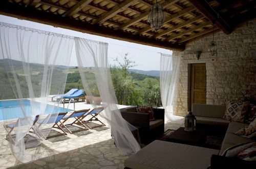 Foto 1 - House With Pool, Garden and Wifi in Medieval Village, With Panoramic Views