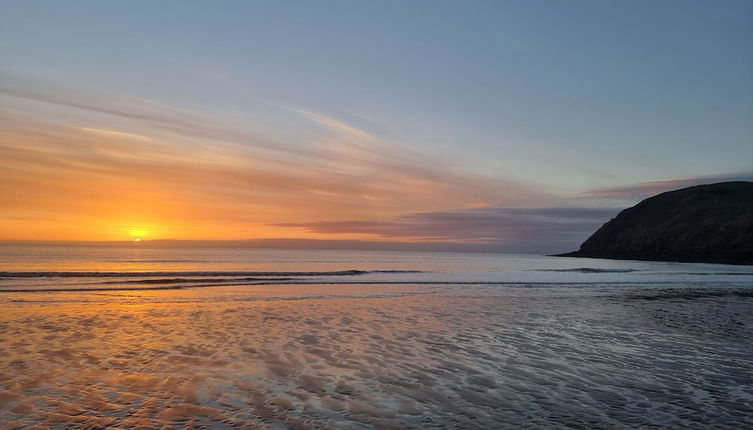 Foto 1 - Impeccable Beachfront 2-bed Cottage in St Bees