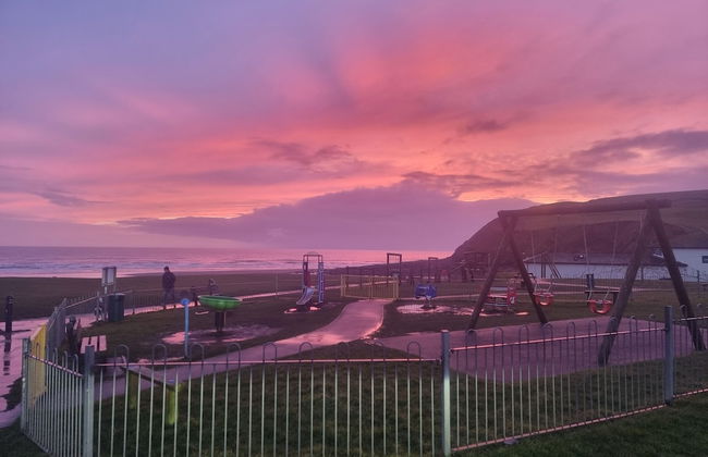 Impeccable Beachfront 2-bed Cottage in St Bees - Foto 9