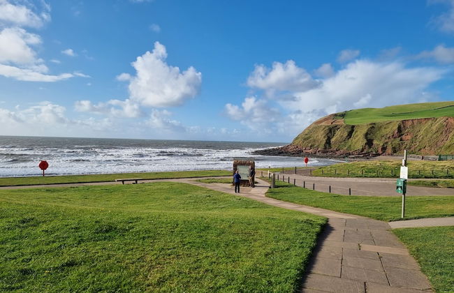 Impeccable Beachfront 2-bed Cottage in St Bees - Foto 23