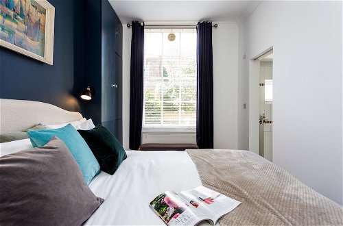 Photo 8 - Stylish Notting Hill apartment for 2-4