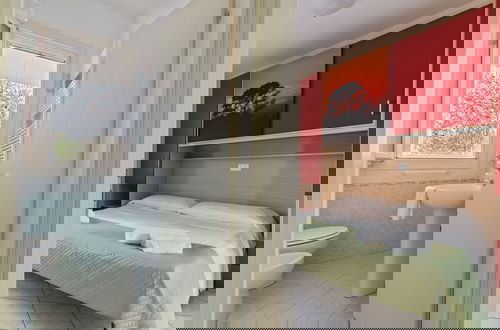 Foto 5 - Apartment With Pool in Lido Delle Nazioni