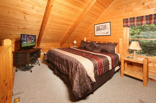 Photo 2 - A Walk in the Clouds - Two Bedroom Cabin