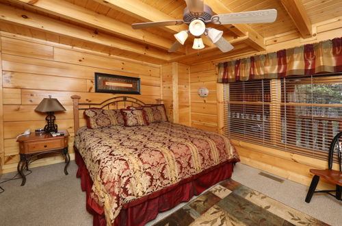 Photo 11 - Mountain Blessings - Four Bedroom Cabin