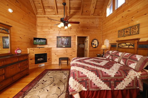 Photo 5 - Mountain Blessings - Four Bedroom Cabin