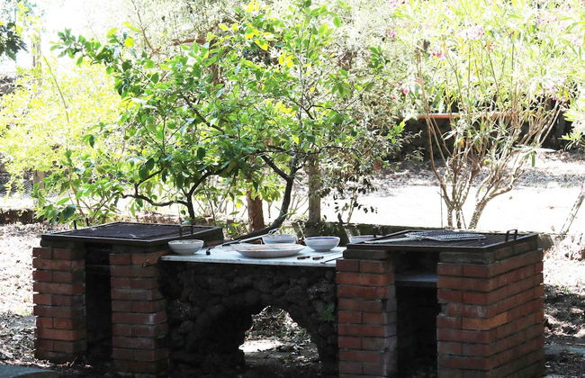 Chalet in the Woods Nestled in the oak Forest in Monterosso Etneo - Foto 14