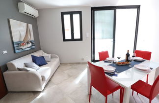 Photo 3 - Modern Apartment 