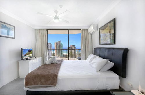 Photo 7 - Genesis Apartments by Gold Coast Premium