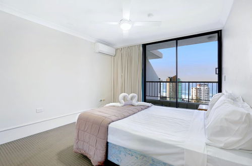 Photo 8 - Genesis Apartments by Gold Coast Premium