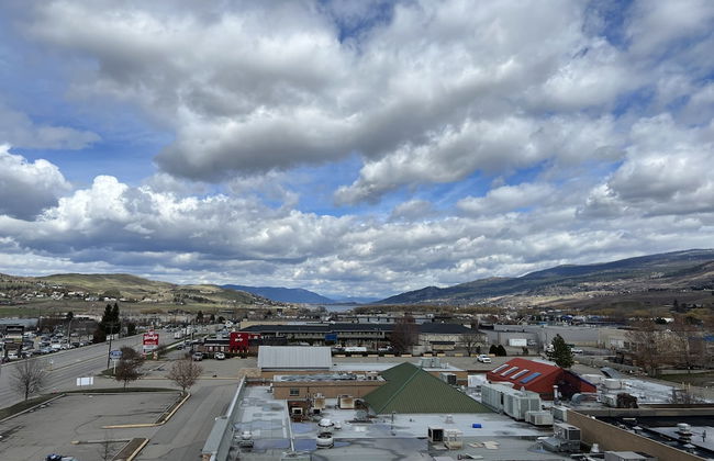 Divya Sutra Plaza and Conference Centre, Vernon, BC - Foto 76