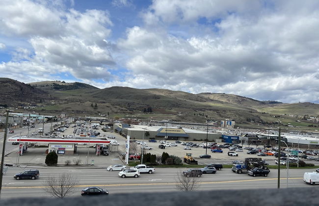 Divya Sutra Plaza and Conference Centre, Vernon, BC - Foto 71