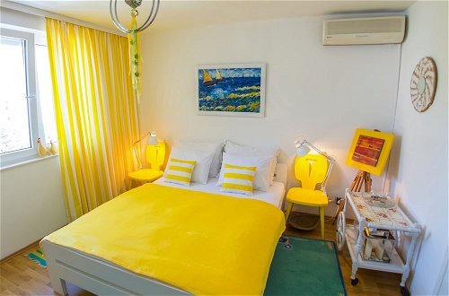 Photo 7 - Yellow Lilly Mostar Apartment