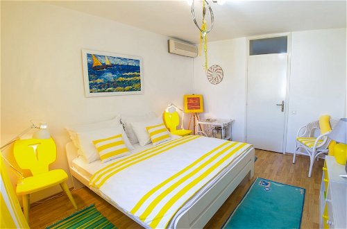Photo 2 - Yellow Lilly Mostar Apartment