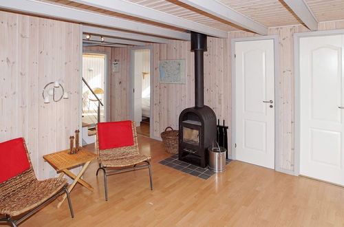 Photo 12 - Quaint Holiday Home in Hemmet near Fjord