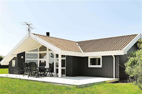 Photo 1 - 6 Person Holiday Home in Ebberup