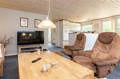 Photo 10 - 5 Person Holiday Home in Thyholm