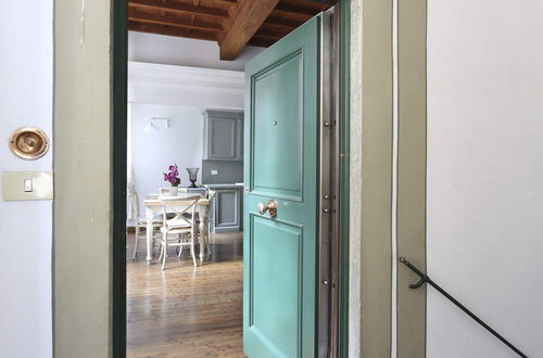 Photo 13 - Pontevecchio Stylish Apartment in Florence - Hosted by Sweetstay