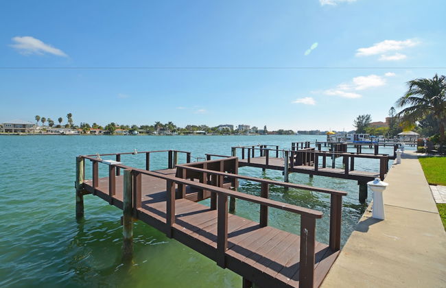 Westwinds Waterfront Resort - Foto 43