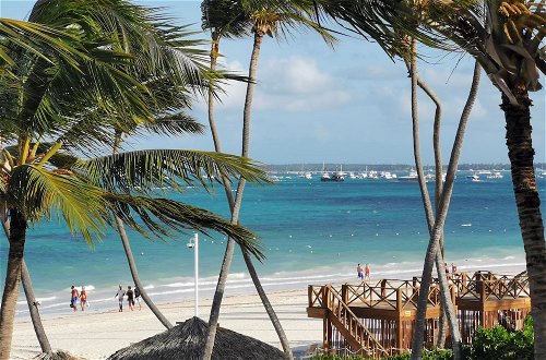 Photo 64 - Los Corales Tropical Beach Resort & SPA