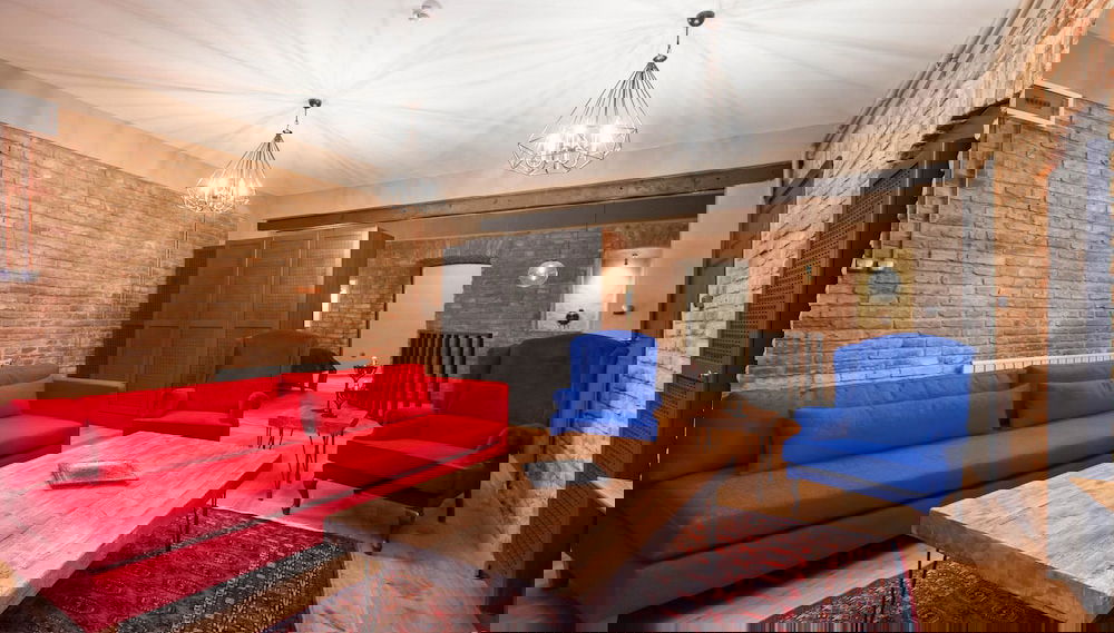 Primary image
