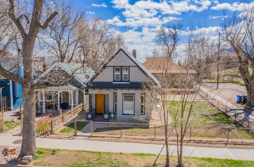 Photo 19 - 3BD Downtown Modern Victorian W/hot Tub, Park & Lake