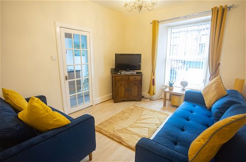 Photo 1 - Sandgate 2-bed Apartment in Ayr Central Location