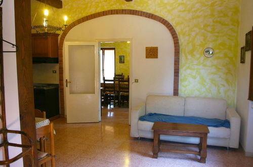 Photo 7 - Wonderful private villa with A/C, WIFI, private pool, TV, veranda, parking, close to Montepulciano