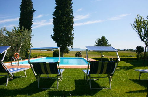 Foto 15 - Wonderful private villa with A/C, WIFI, private pool, TV, veranda, parking, close to Montepulciano