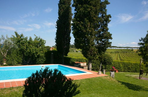 Foto 14 - Wonderful private villa with A/C, WIFI, private pool, TV, veranda, parking, close to Montepulciano