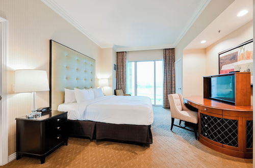 Photo 48 - StripViewSuites at Signature