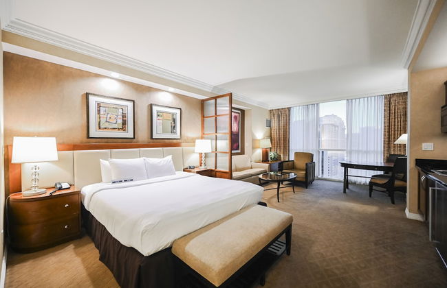 StripViewSuites at Signature - Photo 30