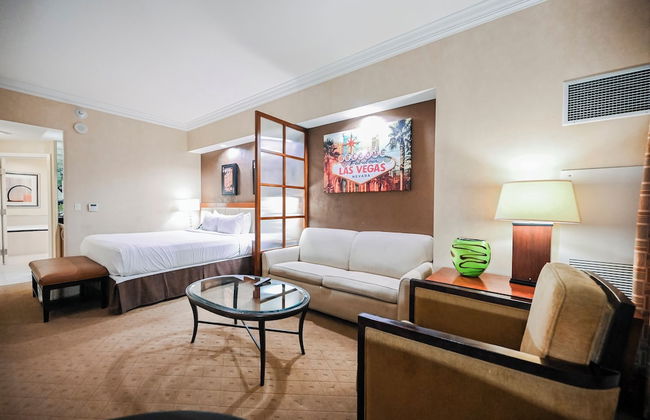StripViewSuites at Signature - Photo 69