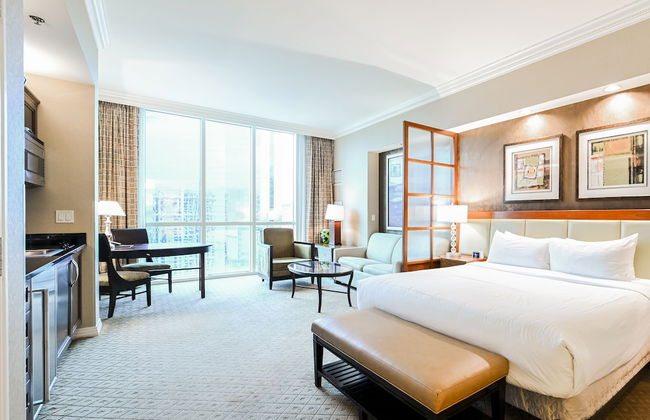 StripViewSuites at Signature - Photo 40