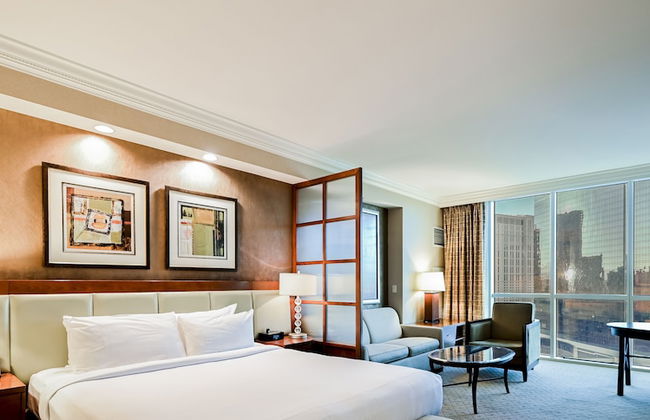 StripViewSuites at Signature - Photo 19